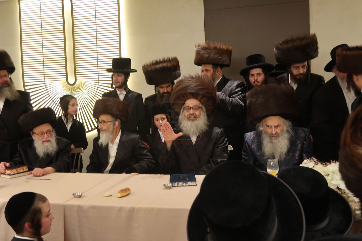 שמחת נישואי נכד הדיין הגאון רבי חיים יוסף דוד וייס