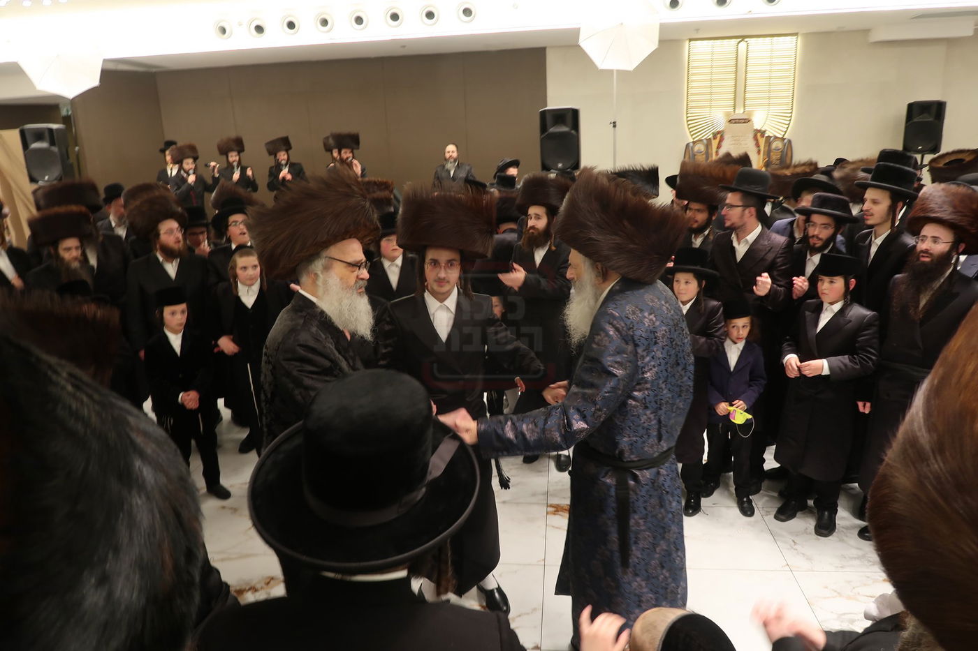 שמחת נישואי נכד הדיין הגאון רבי חיים יוסף דוד וייס