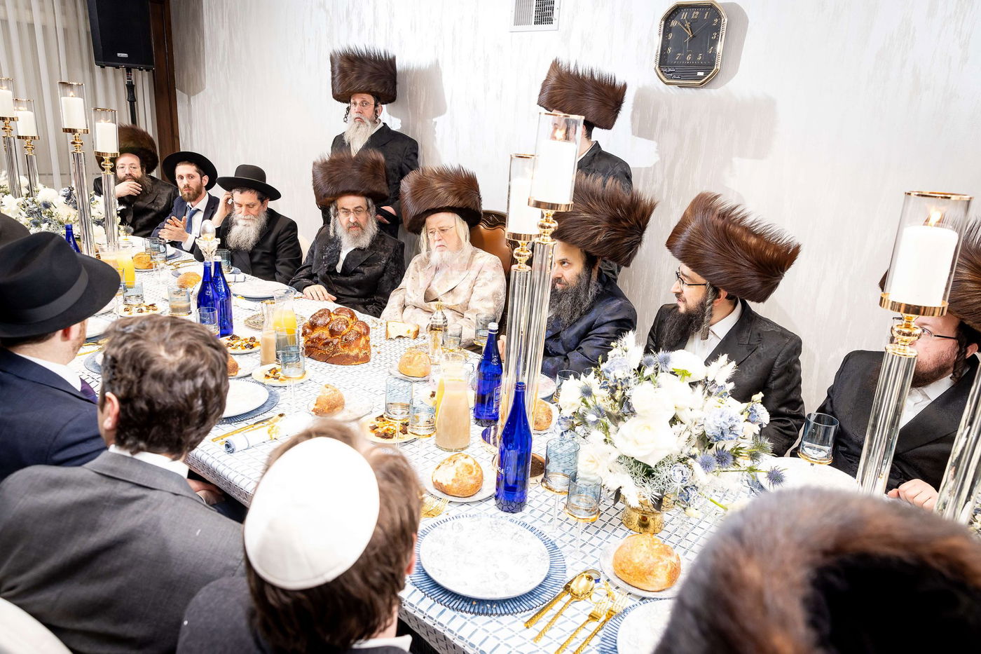 שמחת השבע ברכות בביתו של האדמו''ר ממונקאטש 