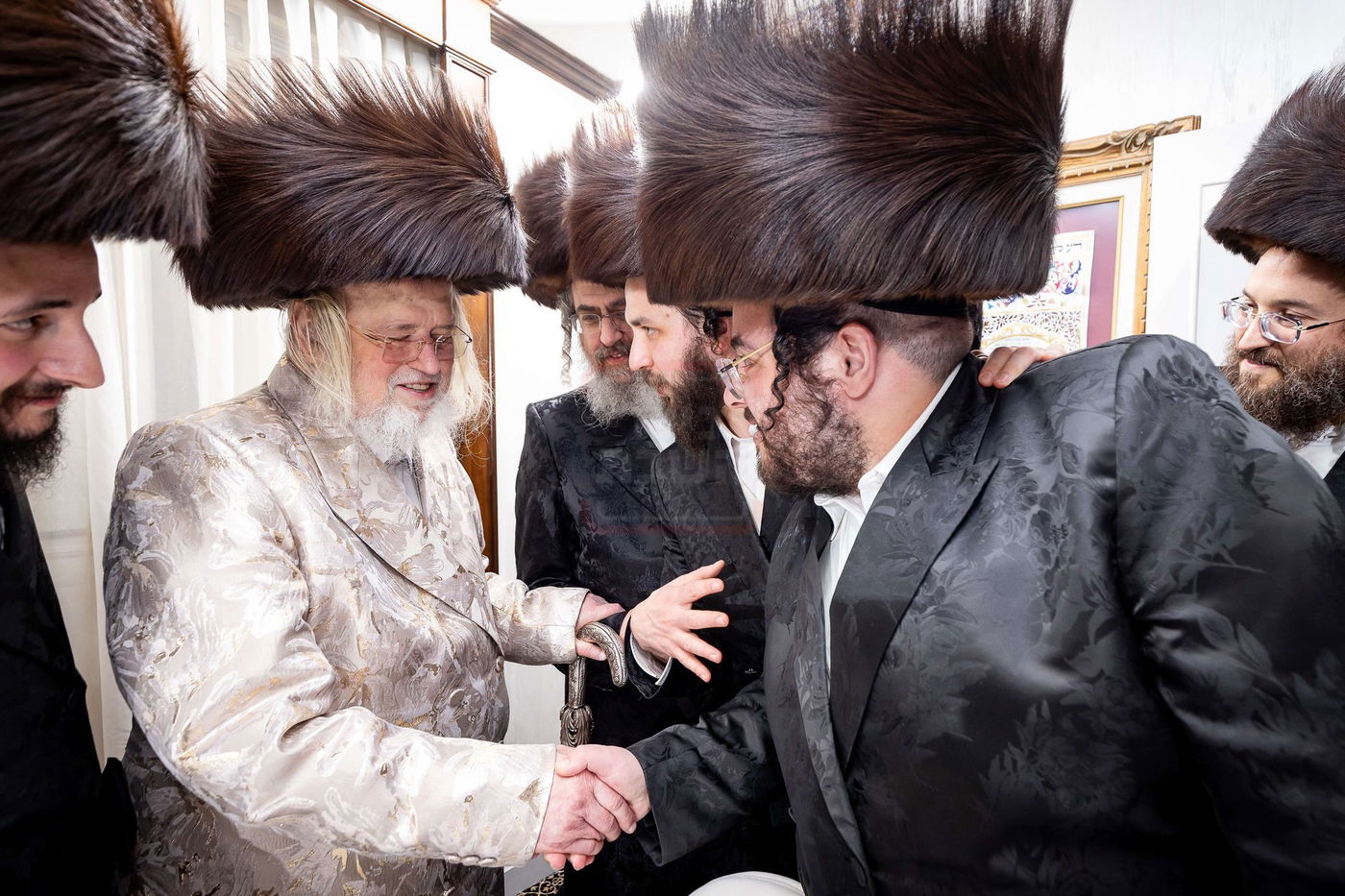 שמחת השבע ברכות בביתו של האדמו''ר ממונקאטש 