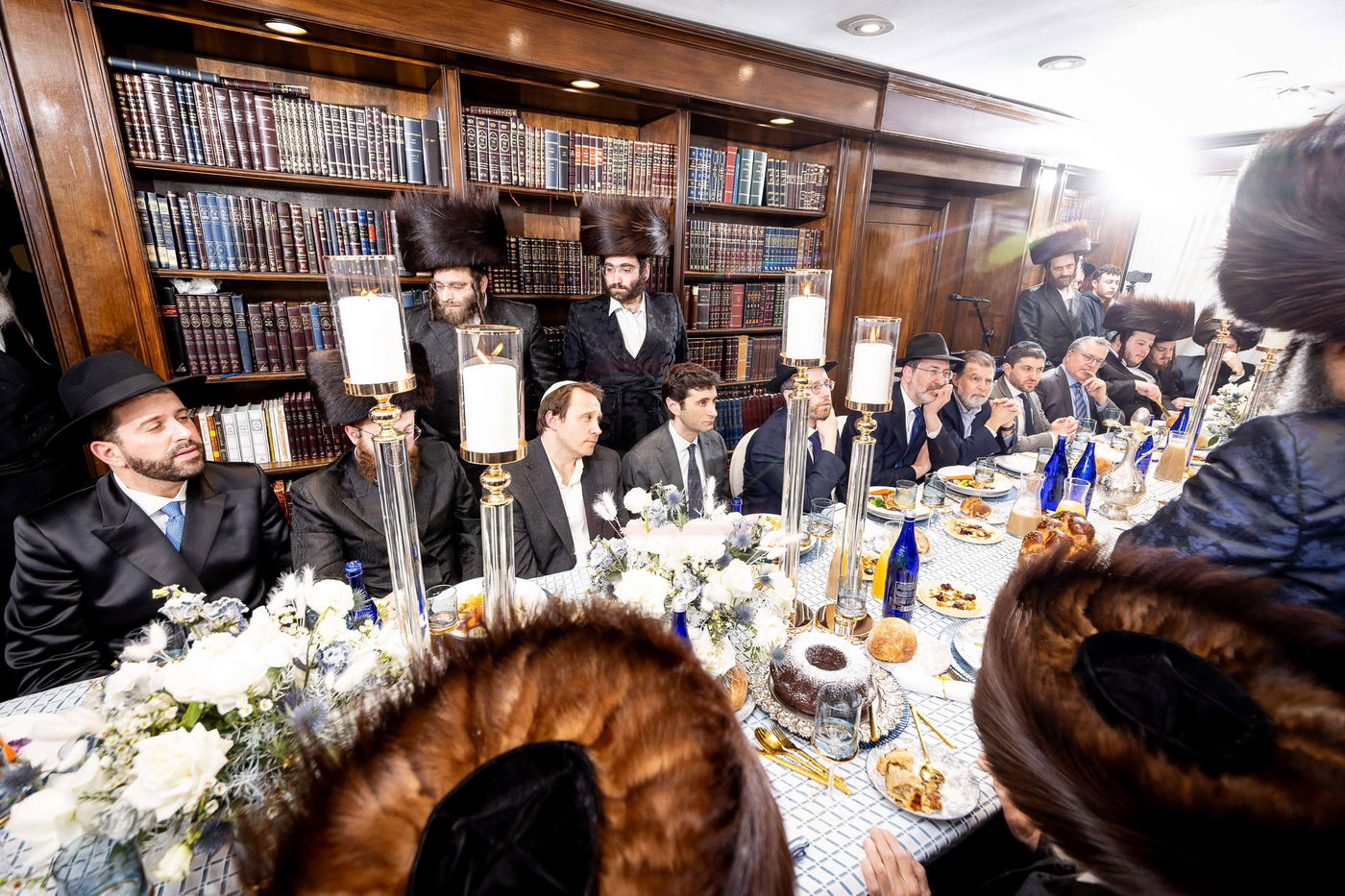 שמחת השבע ברכות בביתו של האדמו''ר ממונקאטש 