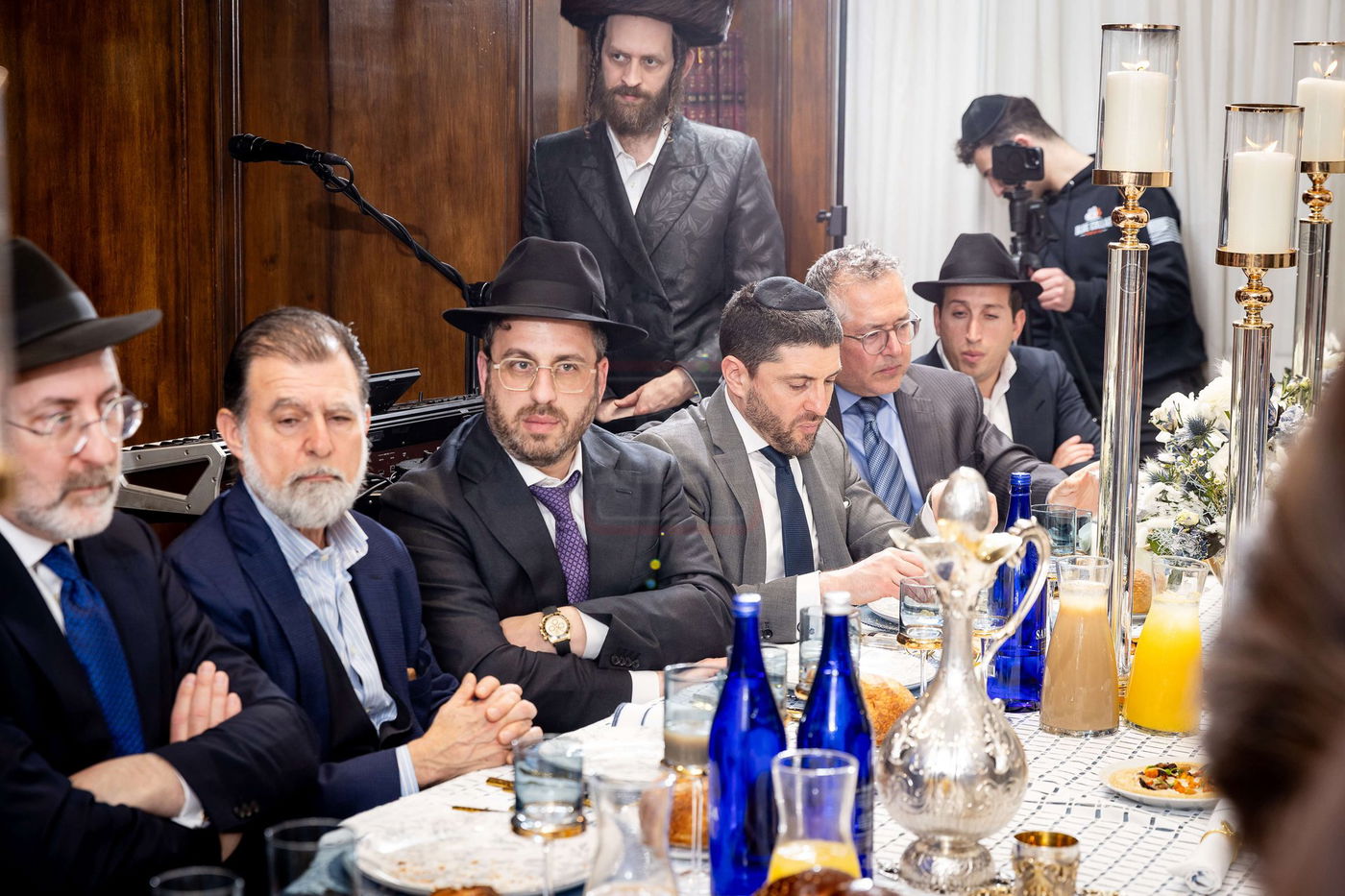 שמחת השבע ברכות בביתו של האדמו''ר ממונקאטש 