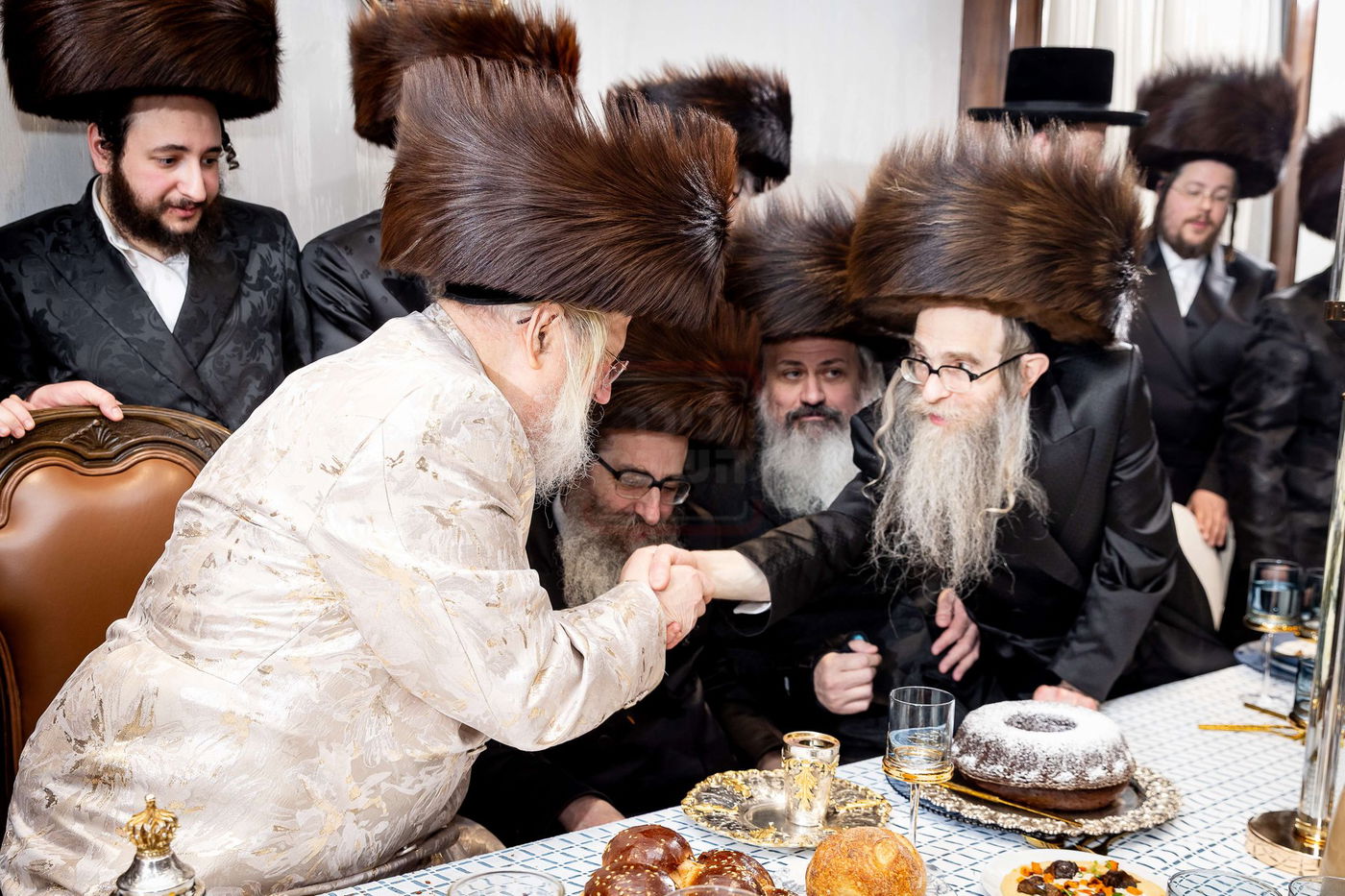 שמחת השבע ברכות בביתו של האדמו''ר ממונקאטש 