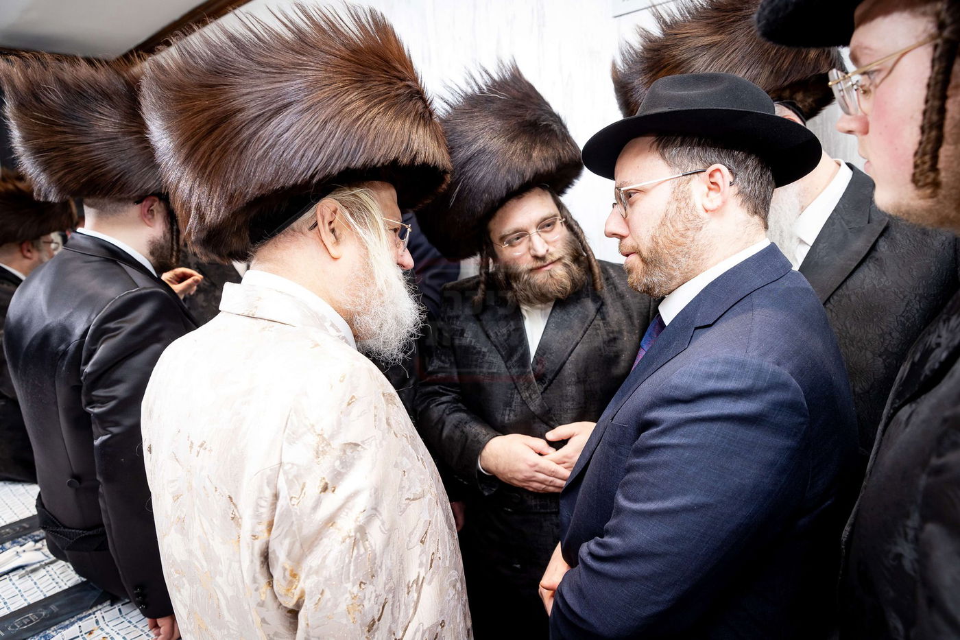 שמחת השבע ברכות בביתו של האדמו''ר ממונקאטש 