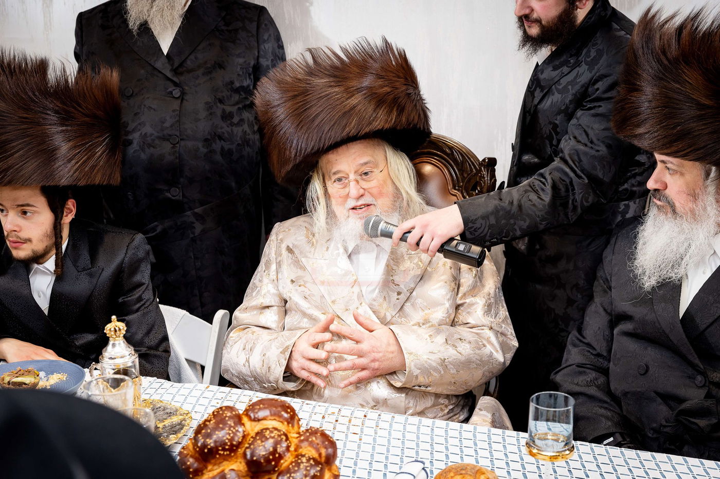 שמחת השבע ברכות בביתו של האדמו''ר ממונקאטש 