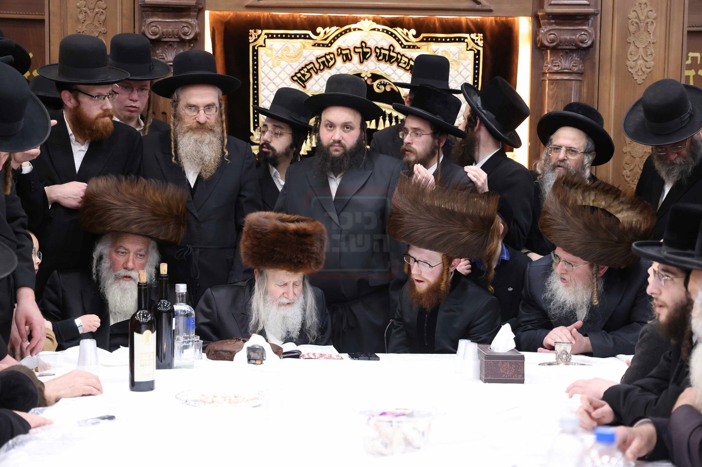 שמחת הברית בחצרות אמשינוב - קרעטשניף