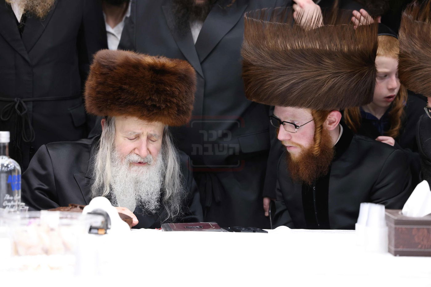 שמחת הברית בחצרות אמשינוב - קרעטשניף