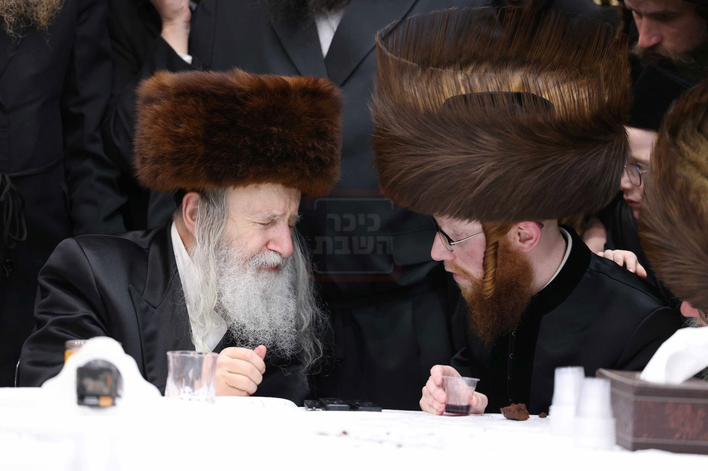 שמחת הברית בחצרות אמשינוב - קרעטשניף