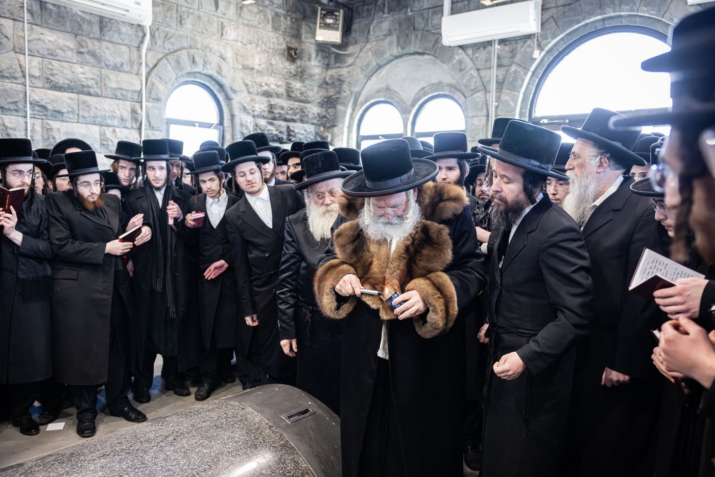 הילולא קדישא בבאבוב