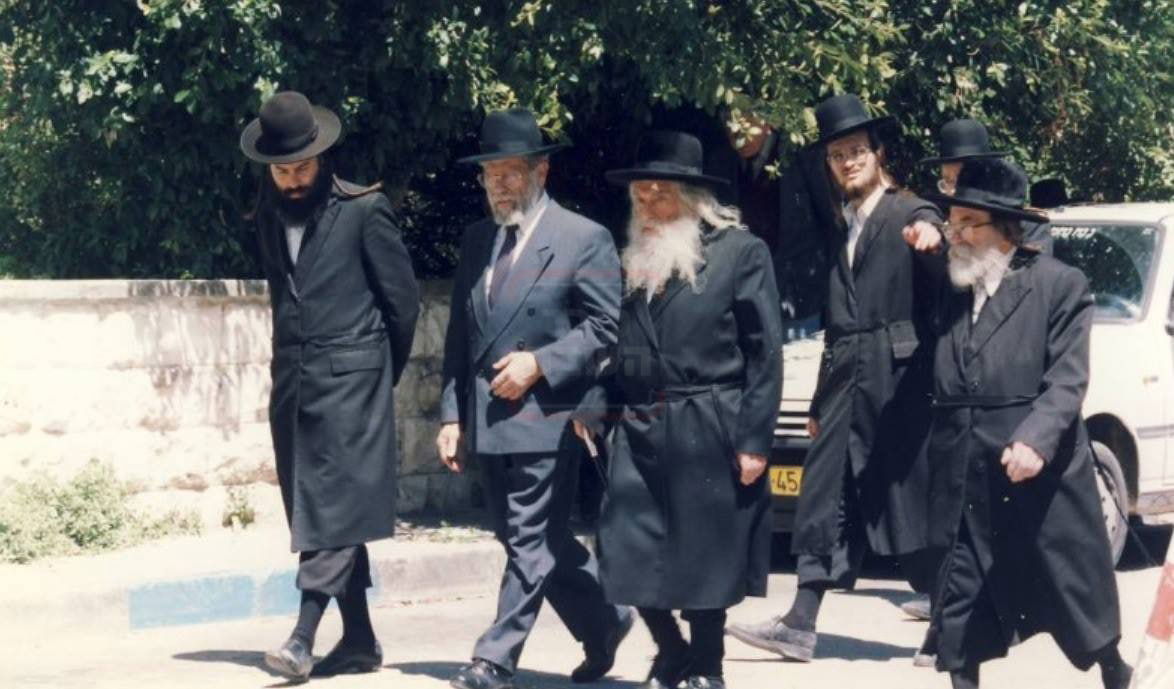 מראות חייו של ה'פני מנחם' מגור זי"ע 