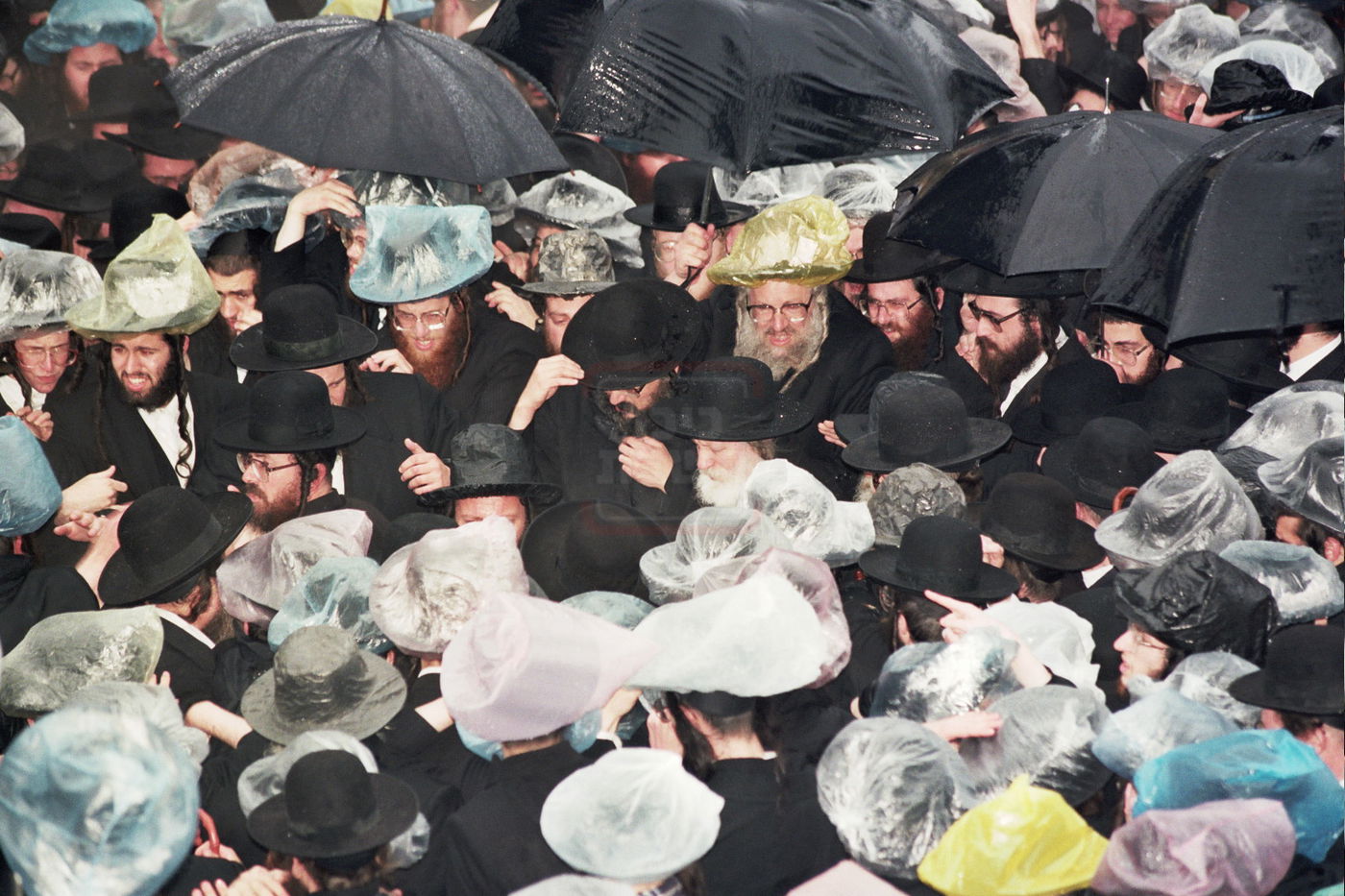 מסע הלוויית הרבי ה'פני מנחם' מגור זיע"א 