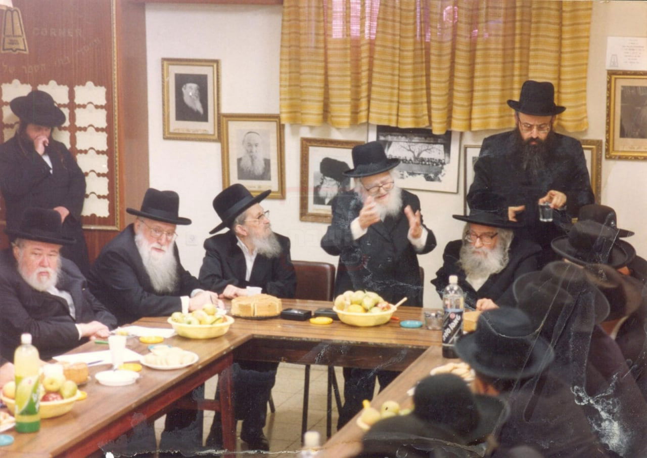 מראות חייו של ה'פני מנחם' מגור זי"ע 