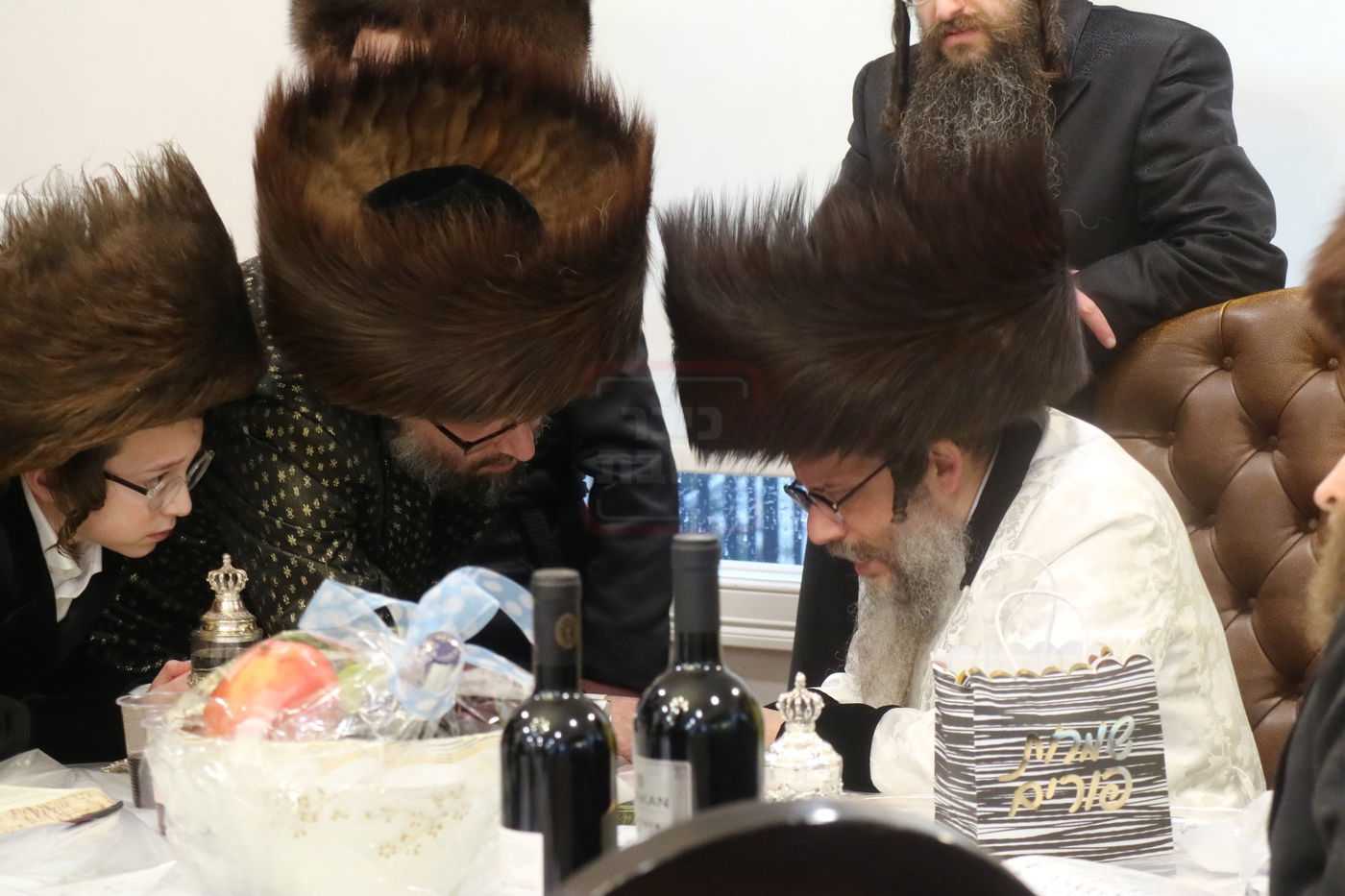 פורים בחצה"ק סקולען לייקווד