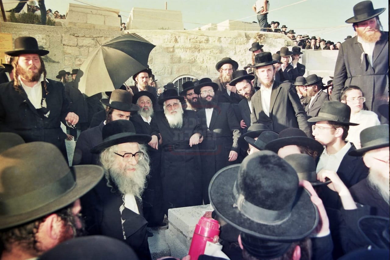 מראות חייו של ה'פני מנחם' מגור זי"ע 