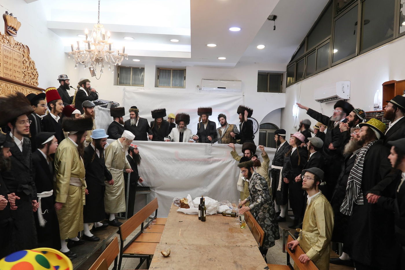 פורים בחצה"ק קרעטשניף סיגעט