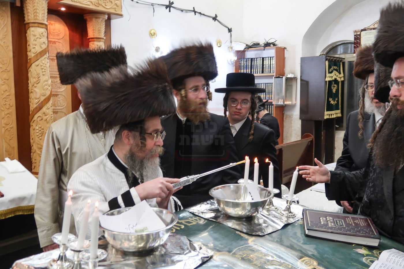 פורים בחצה"ק קרעטשניף סיגעט