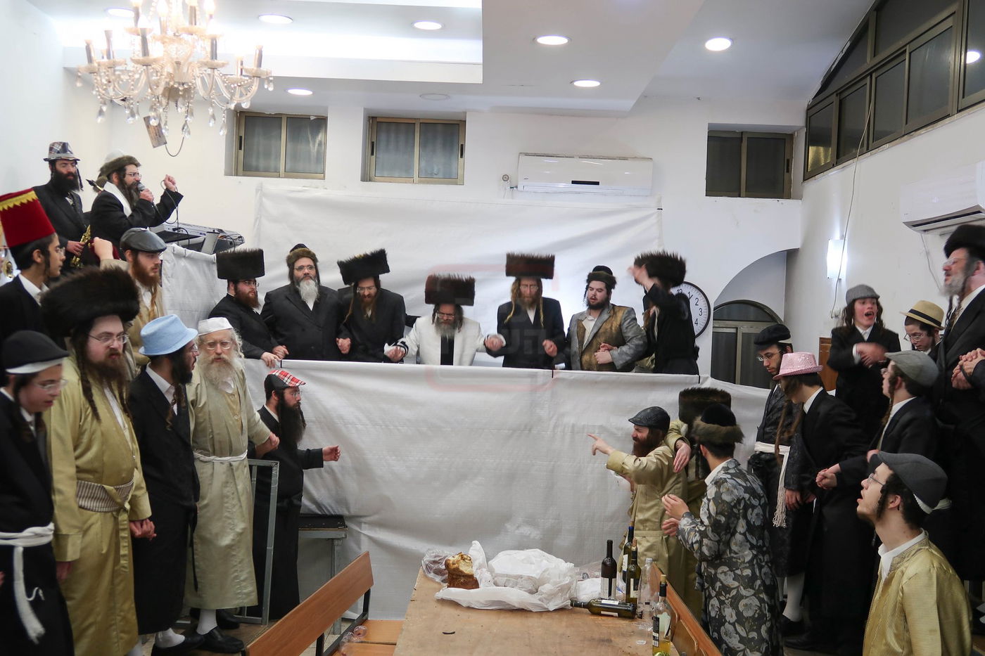 פורים בחצה"ק קרעטשניף סיגעט