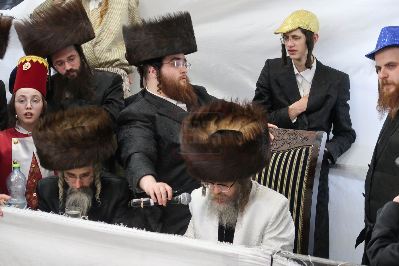 פורים בחצה"ק קרעטשניף סיגעט