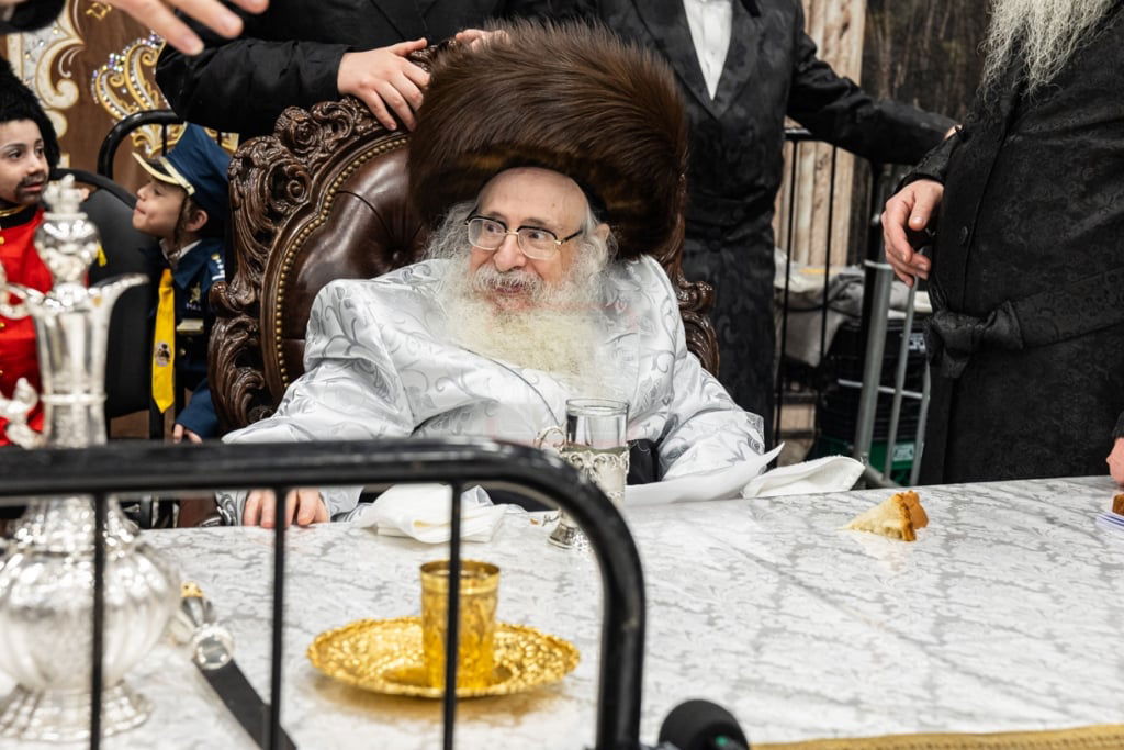 פורים בחצה"ק צאנז קלויזנבורג