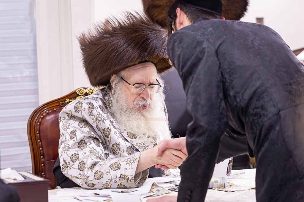 פורים בחצה"ק צאנז קלויזנבורג