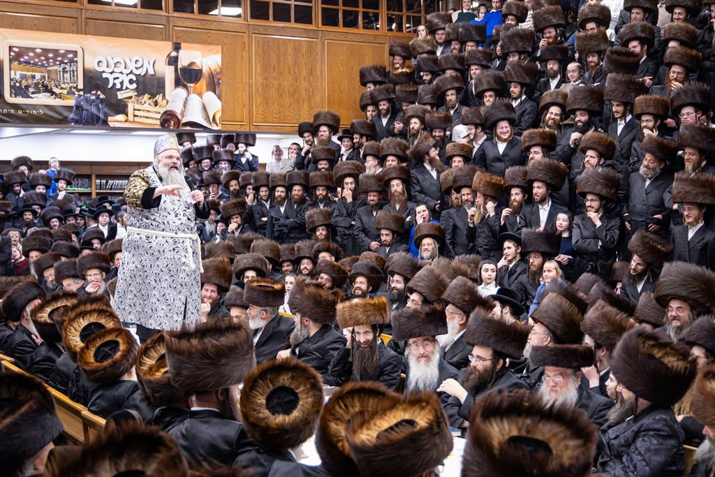 פורים בחצה"ק צאנז קלויזנבורג