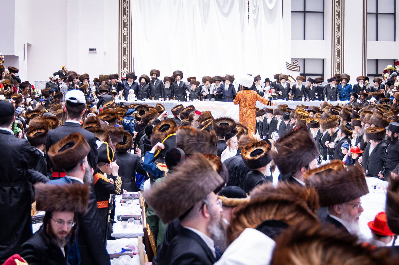 פורים בחצה"ק באבוב 45