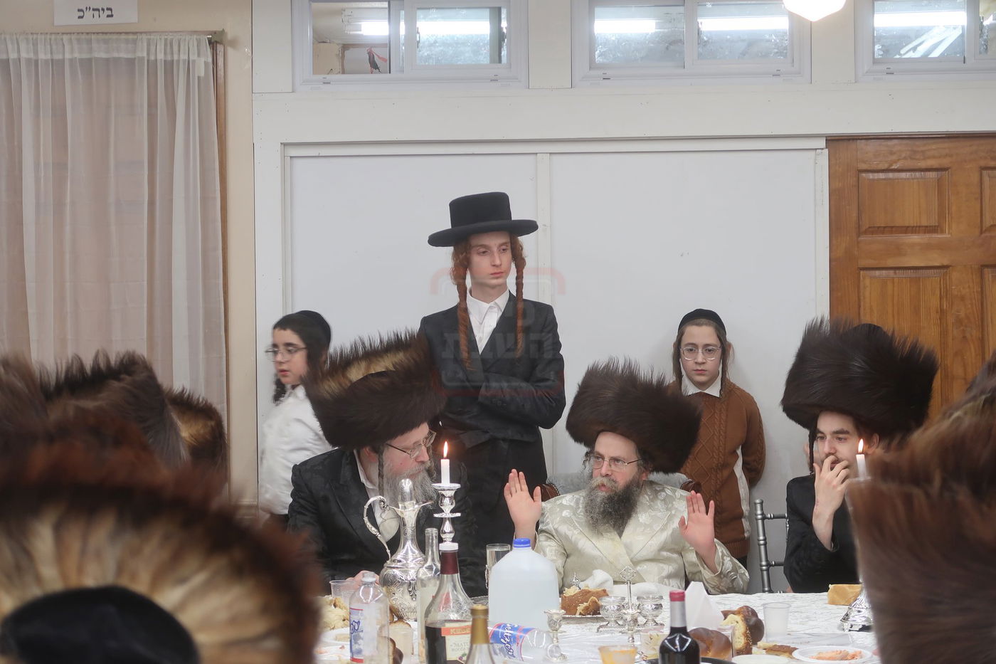 פורים בחצה"ק קרעטשניף סיגעט ווילאמסבורג