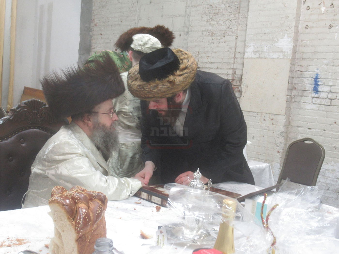 פורים בחצה"ק קרעטשניף סיגעט ווילאמסבורג