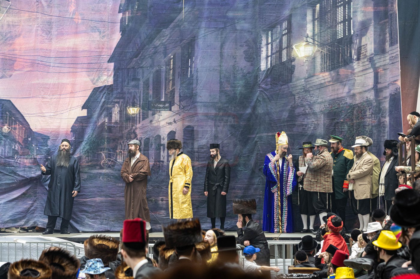 פורים בחצה"ק באבוב 45