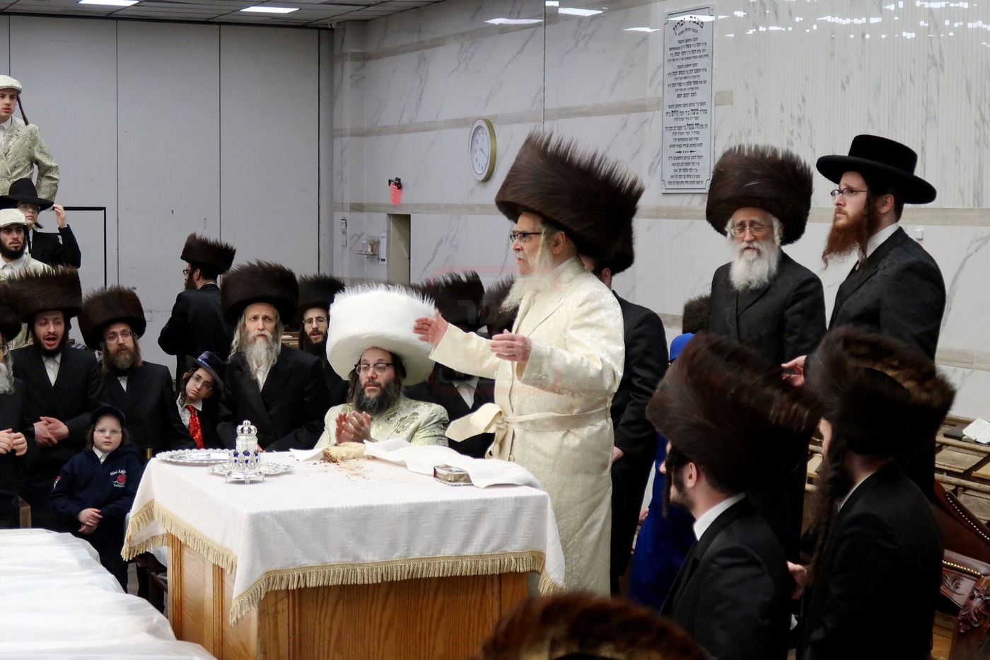 פורים בחצה"ק סאטמר