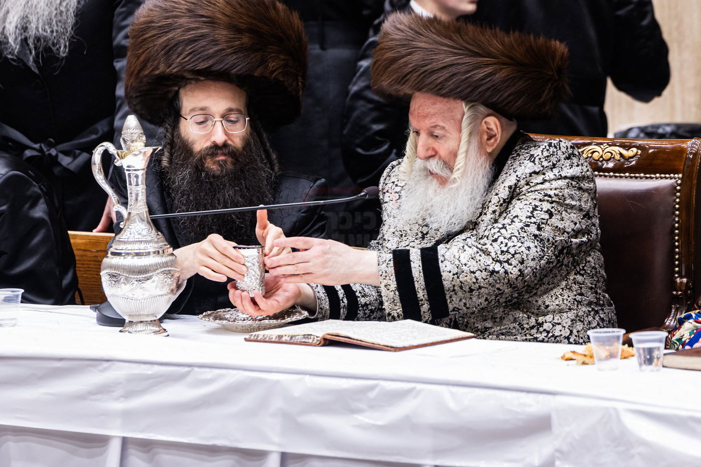 פורים בחצה"ק באבוב