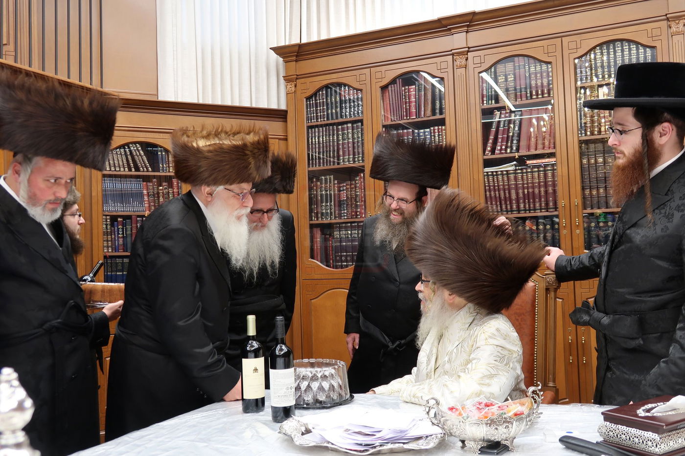 פורים בחצה"ק סאטמר