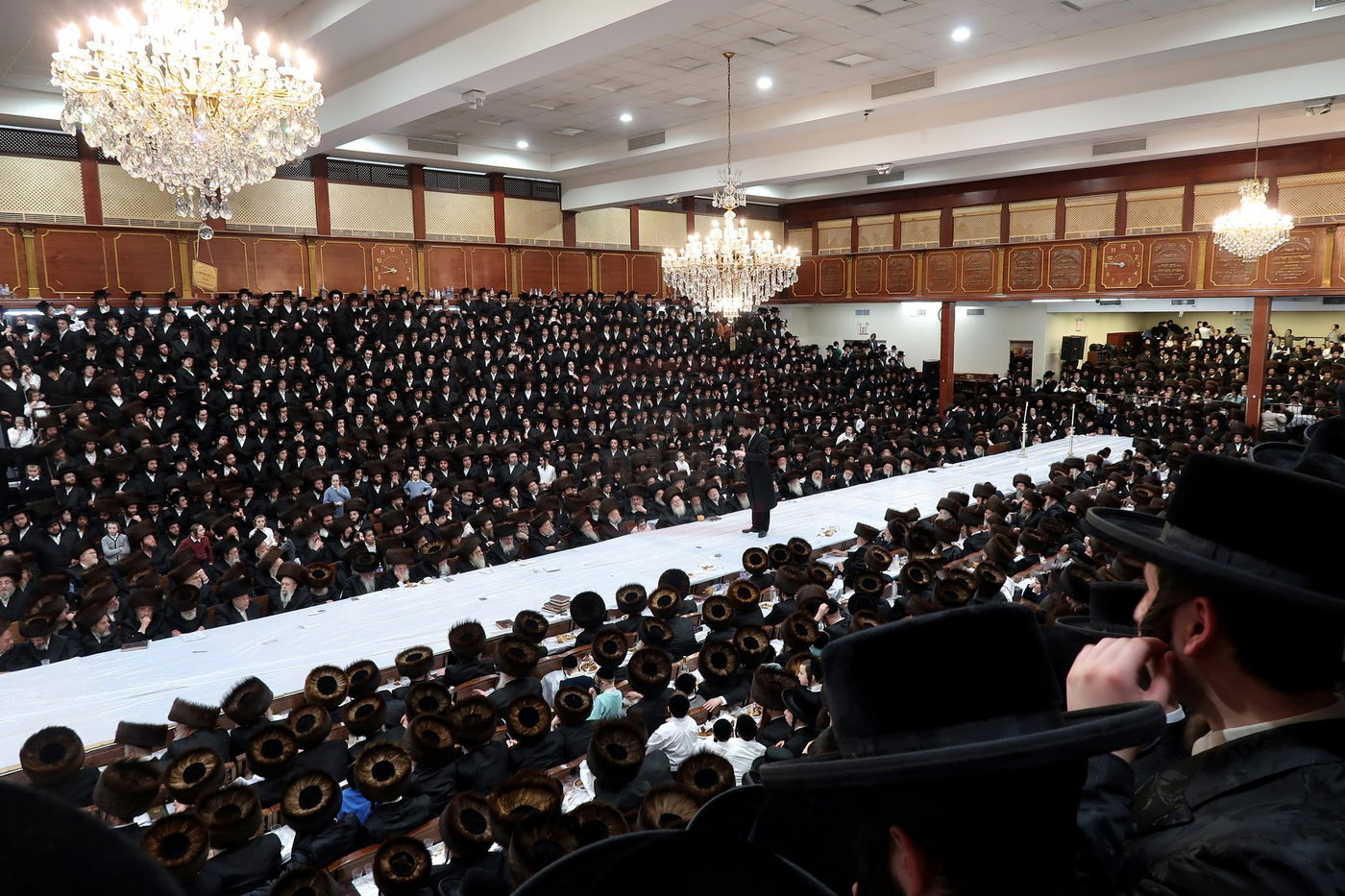 פורים בחצה"ק סאטמר