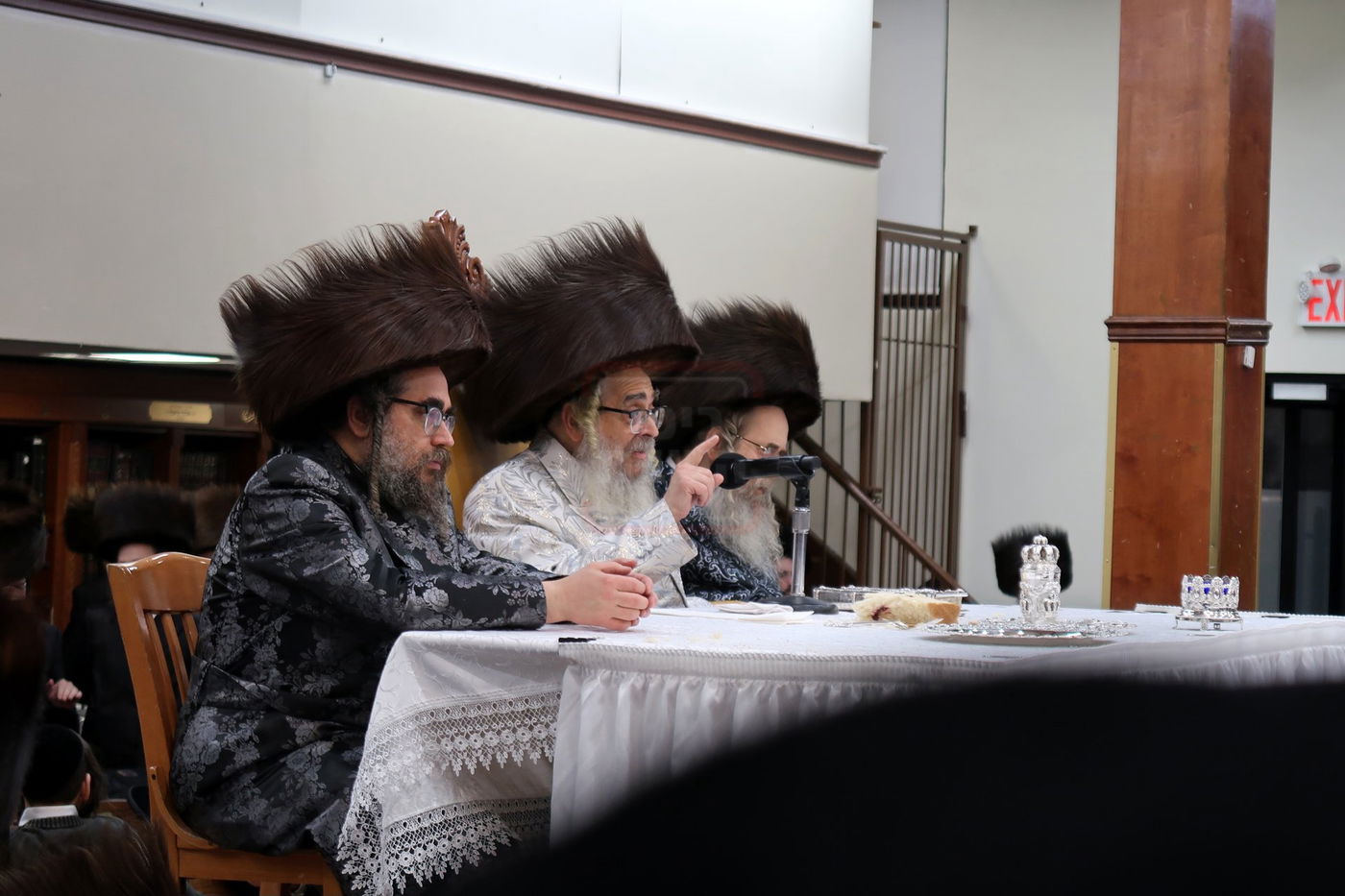 פורים בחצה"ק סאטמר