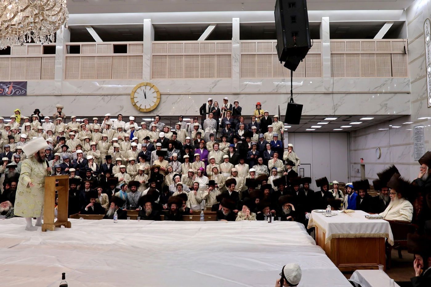 פורים בחצה"ק סאטמר