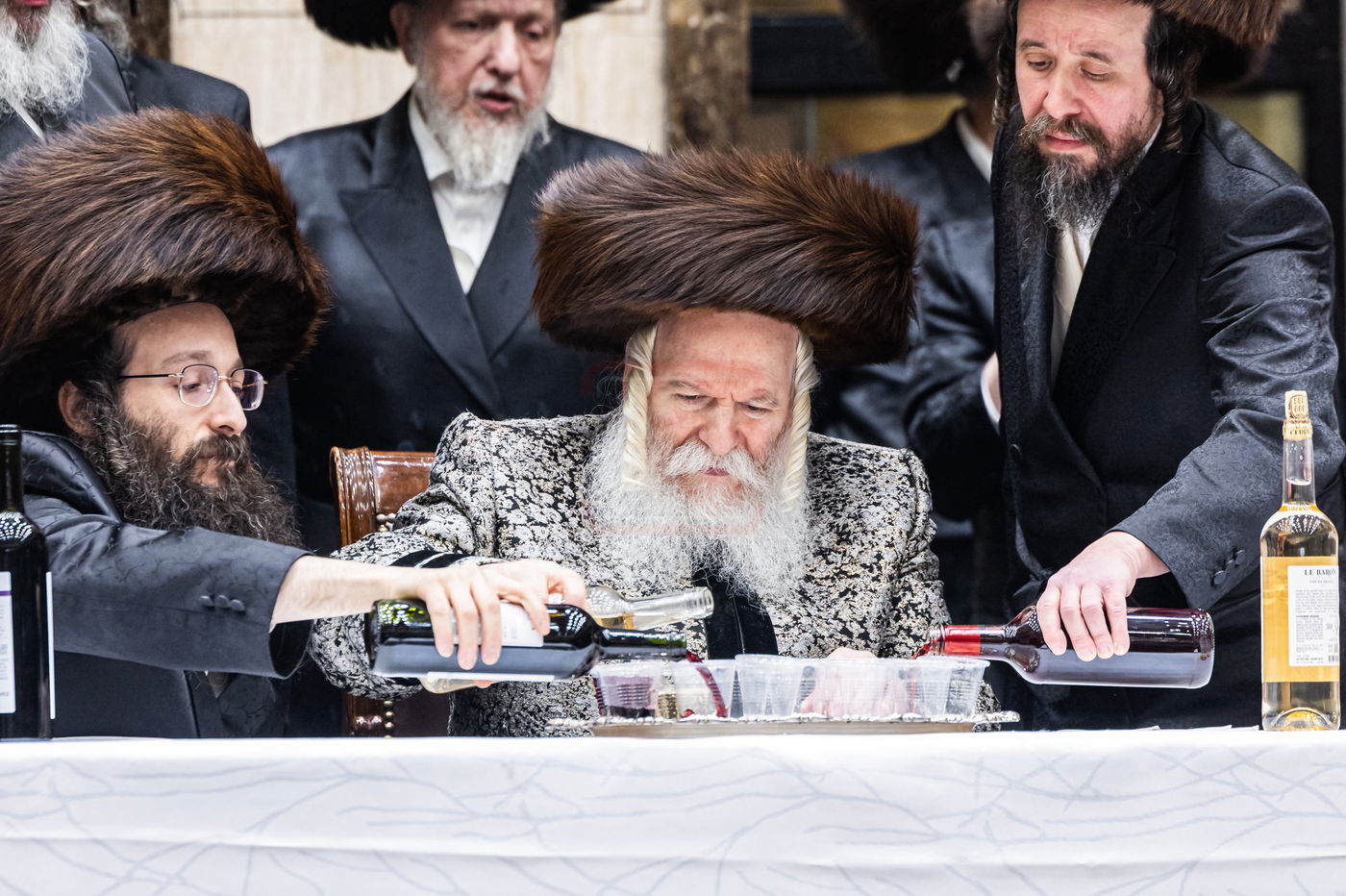 פורים בחצה"ק באבוב