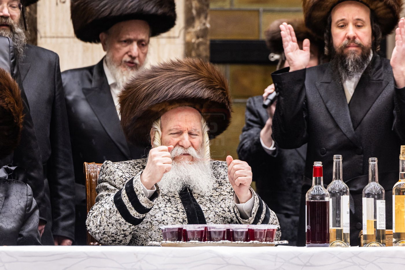 פורים בחצה"ק באבוב