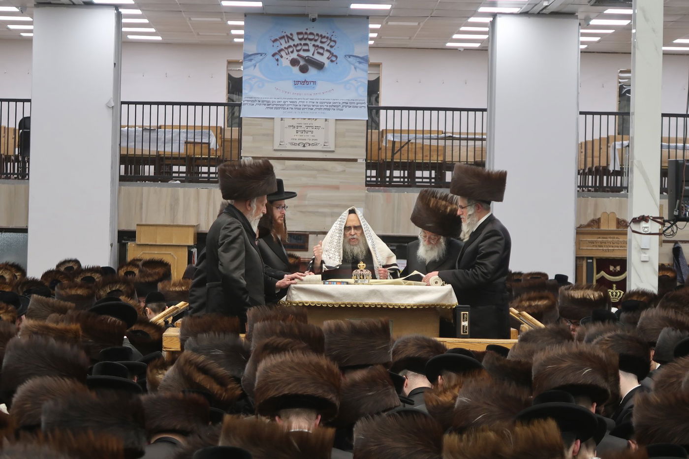 פורים בחצה"ק סאטמר