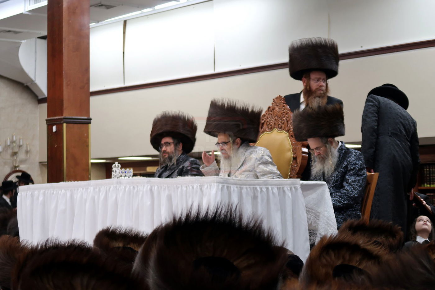 פורים בחצה"ק סאטמר