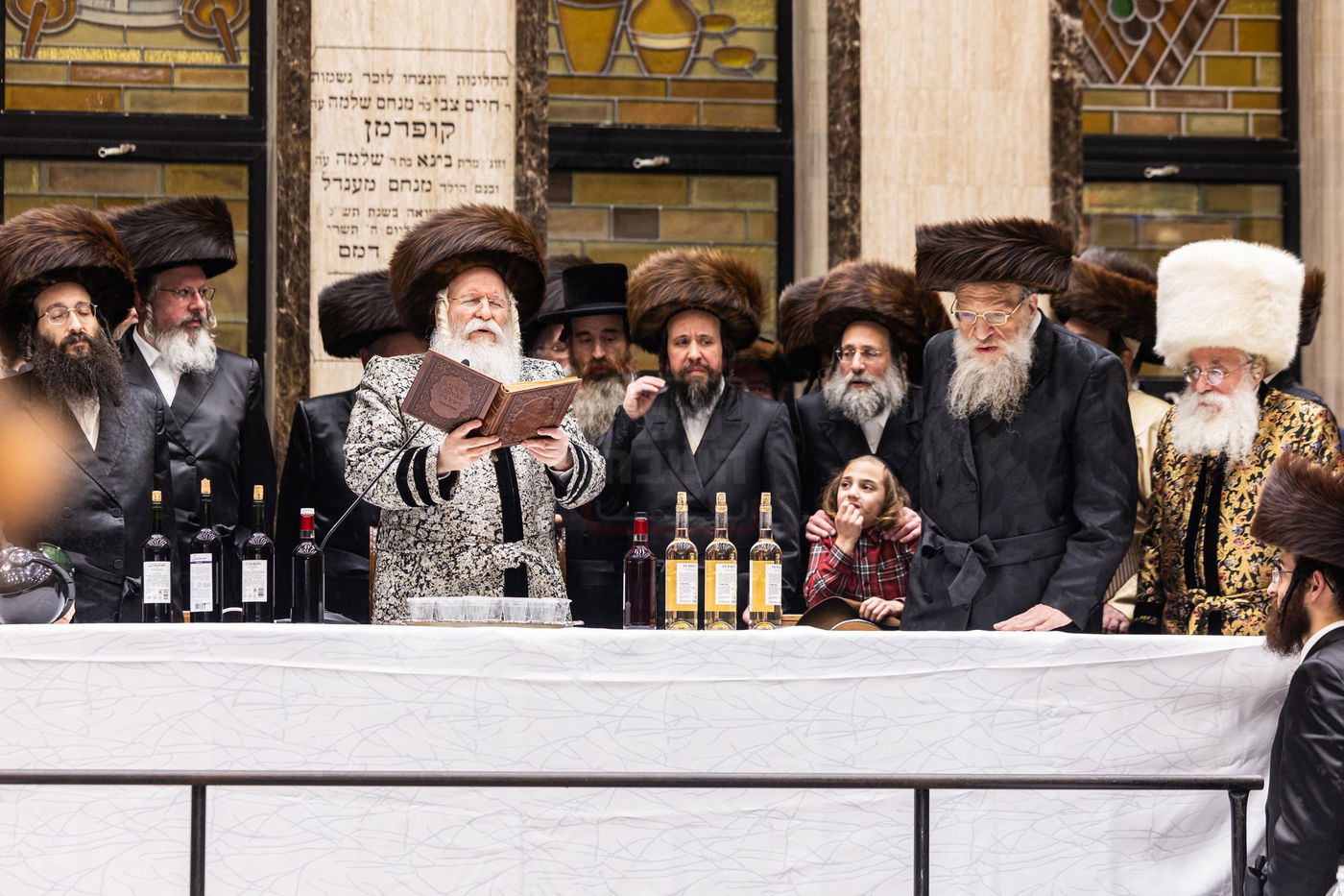 פורים בחצה"ק באבוב