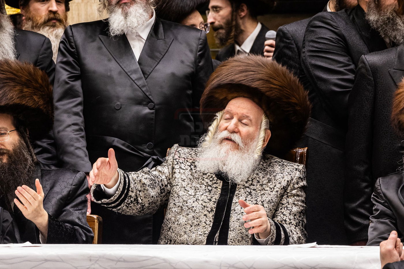 פורים בחצה"ק באבוב