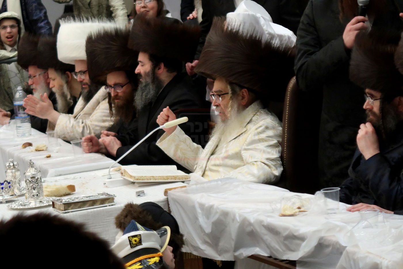 פורים בחצה"ק סאטמר