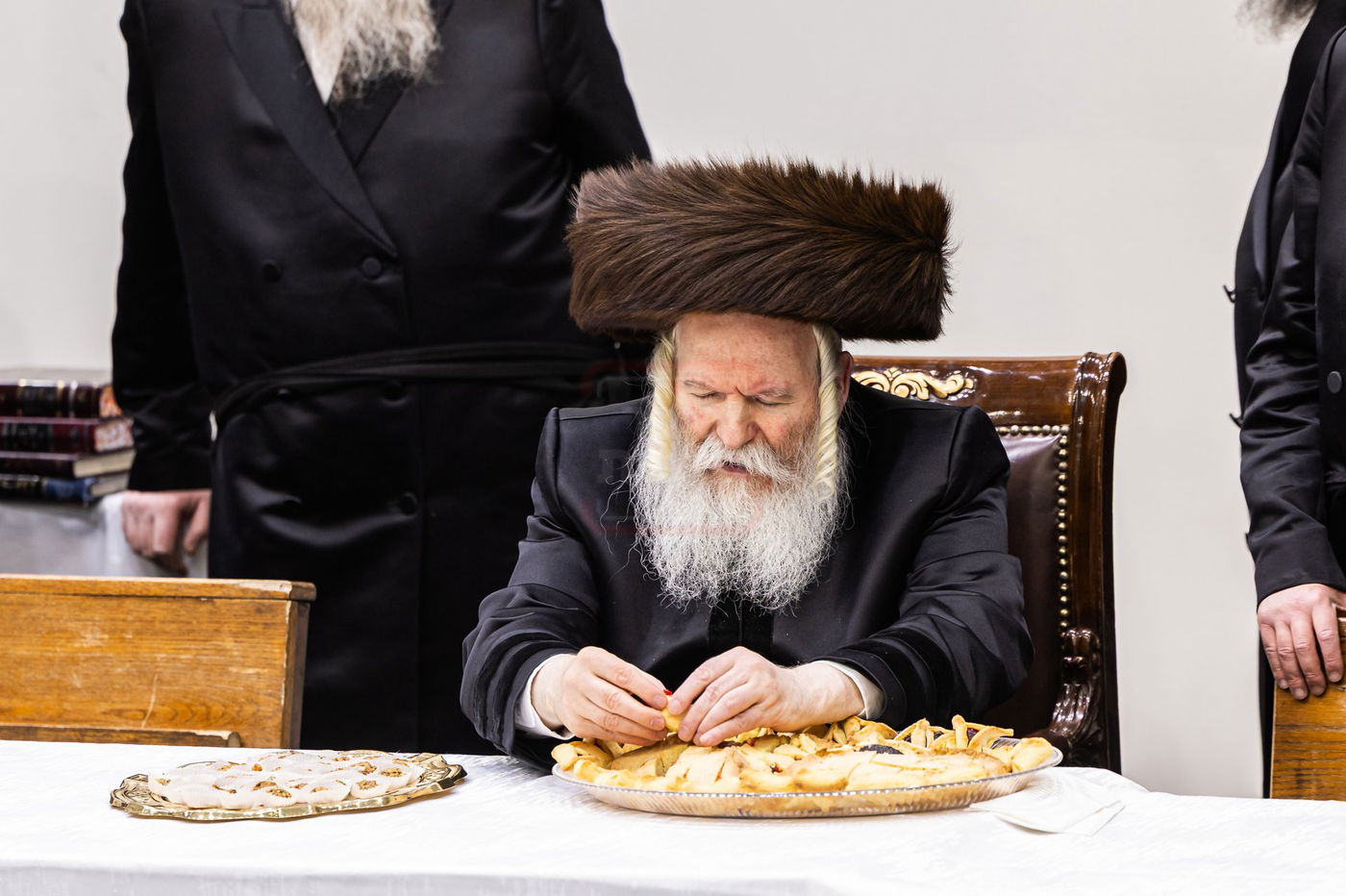 פורים בחצה"ק באבוב