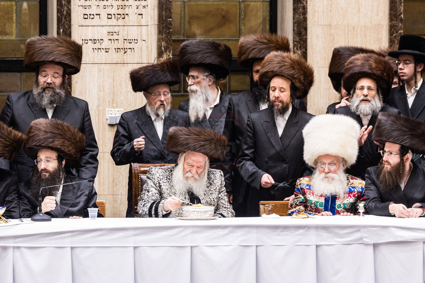 פורים בחצה"ק באבוב