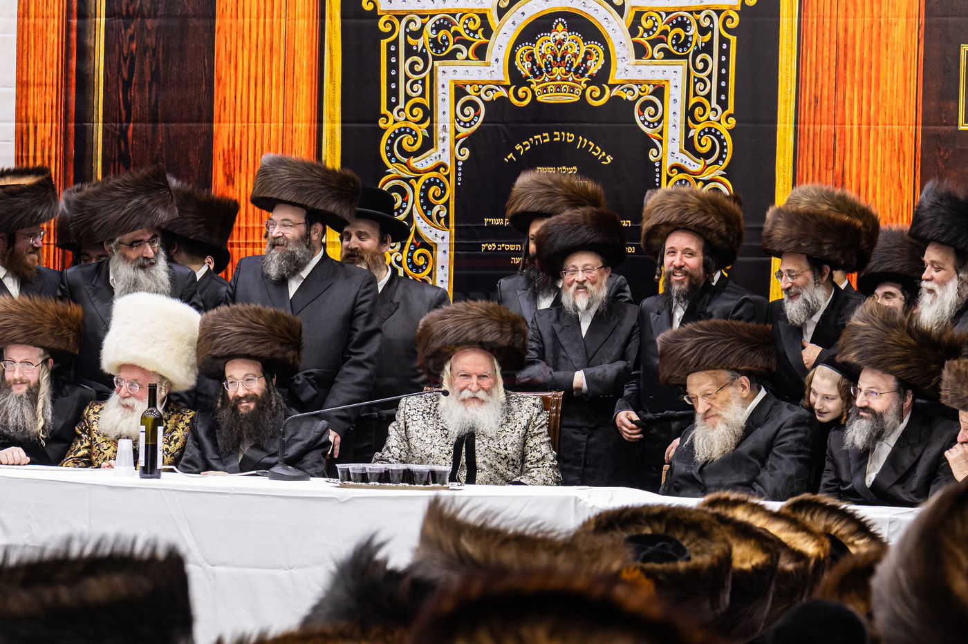 טיש שושן פורים בחצה"ק באבוב