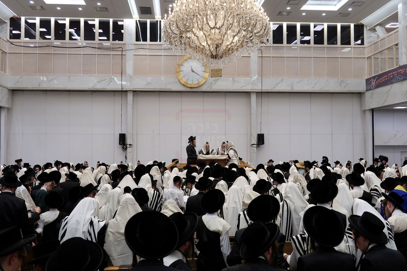 פורים בחצה"ק סאטמר