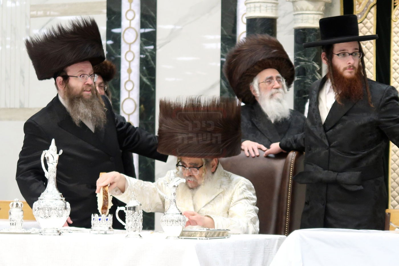 פורים בחצה"ק סאטמר