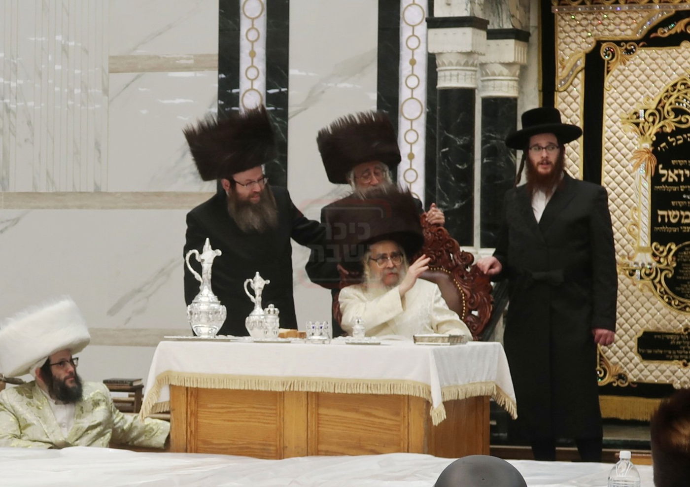 פורים בחצה"ק סאטמר