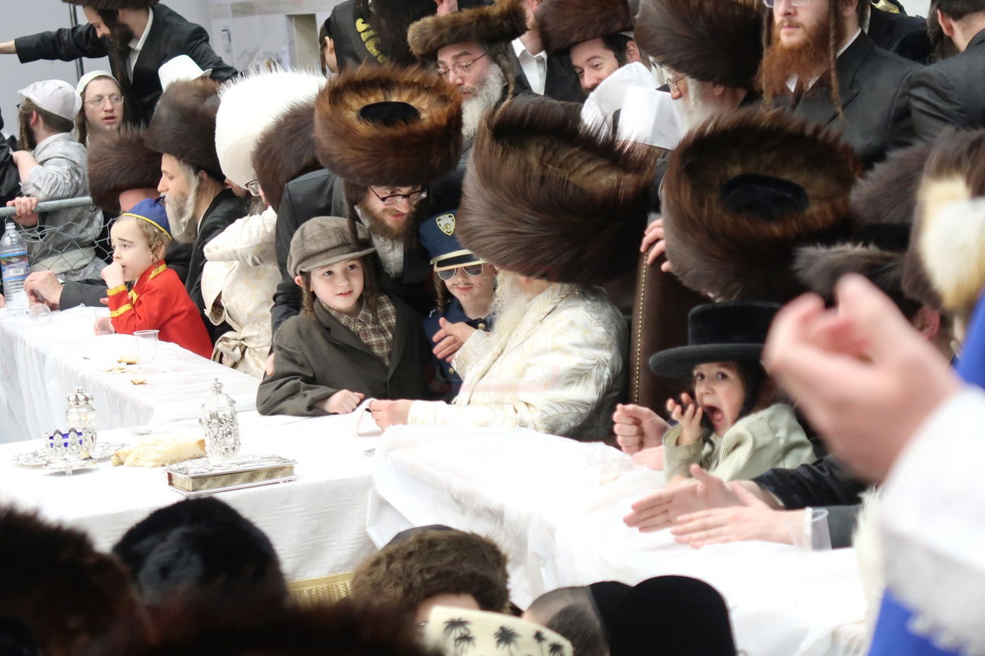 פורים בחצה"ק סאטמר