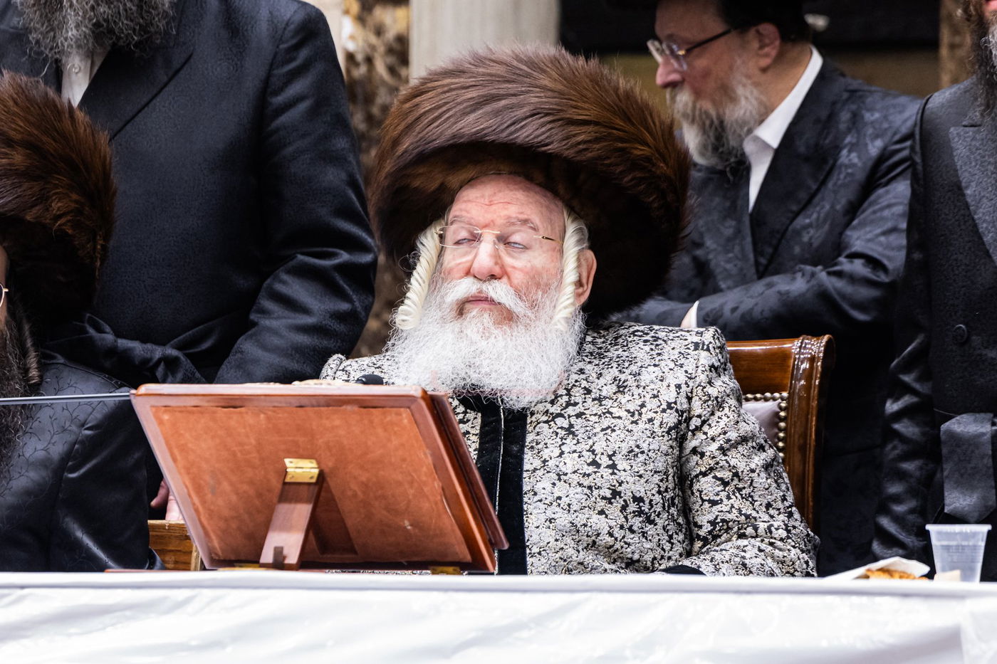 פורים בחצה"ק באבוב